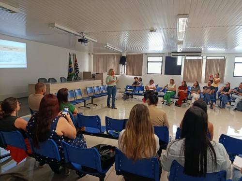 Capacita&ccedil;&atilde;o refor&ccedil;a estrat&eacute;gias de preven&ccedil;&atilde;o ao suic&iacute;dio na regi&atilde;o de Franca